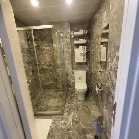 アパート Fatih Etage 1